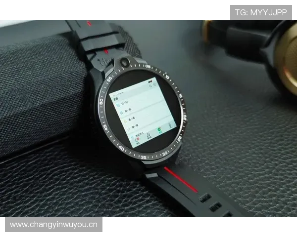 1.6英寸手机长啥样？独立通话+高清双摄，Jeep黑骑士体验